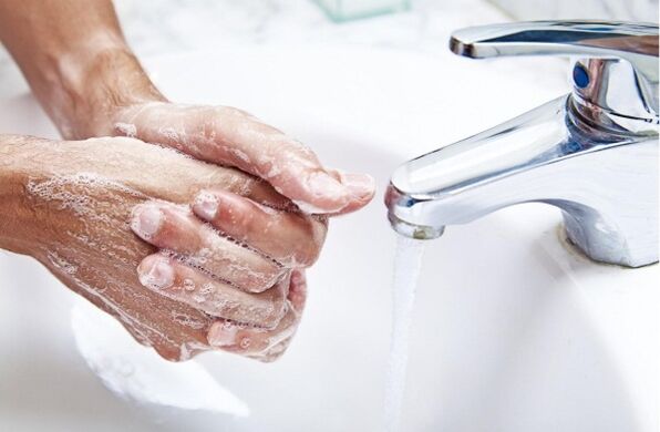 Prieš ruošdami savo vaikui maistą be glitimo, turėtumėte nusiplauti rankas. 